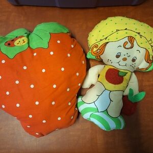 Vintage Strawberry Shortcake Pillows Apple Dumpling 🍓
